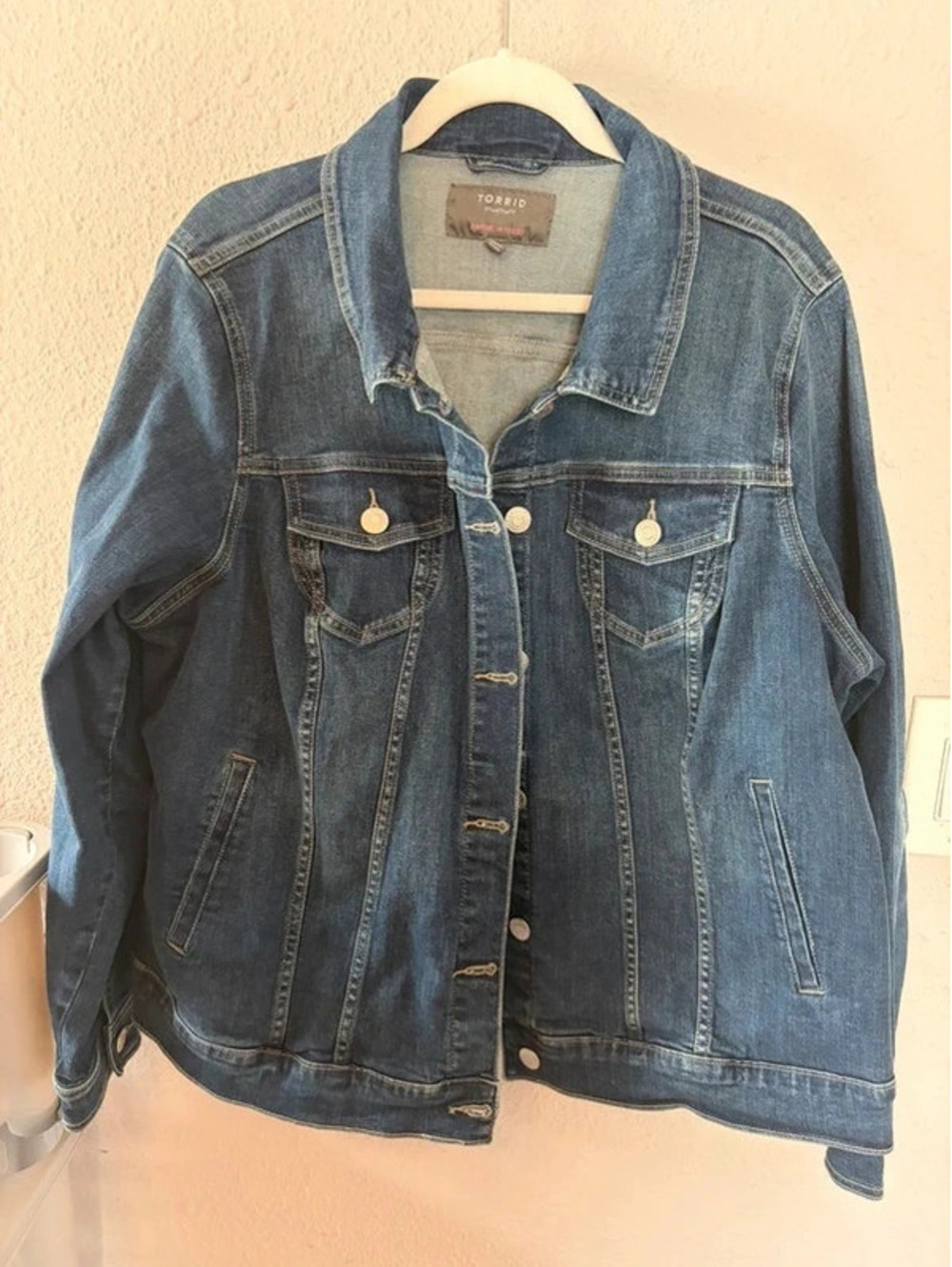 Torrid medium wash denim jacket size 3